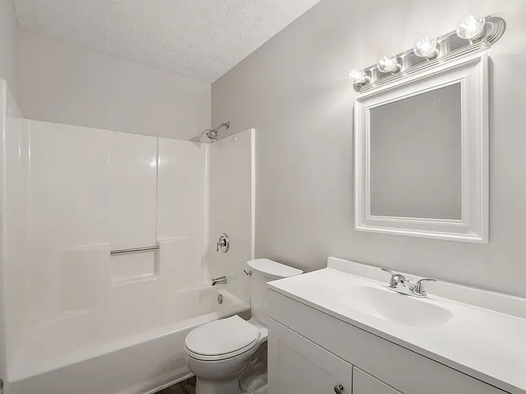 Blueberry Hill Apartments — Photo 49