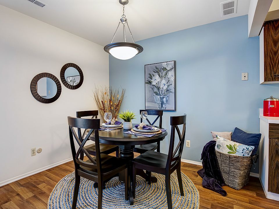 Knottingham Apartments 23128 Wellington Cres Clinton Township MI Zillow