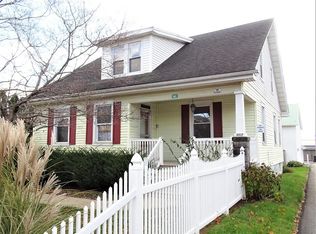 982 W Main St, New Holland, PA 17557