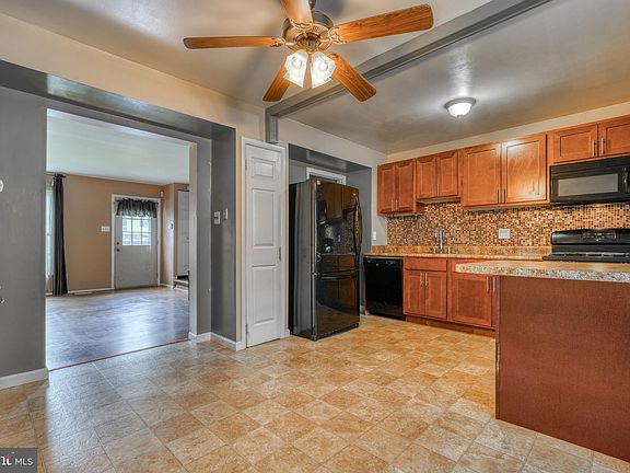 5th image of 8524 Gradien Dr #19C
