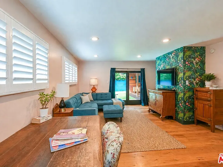 5245 Ventura Canyon Ave — Photo 8