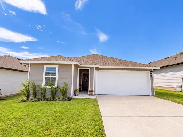 1225 Wilkins Valley St, Brenham, TX 77833