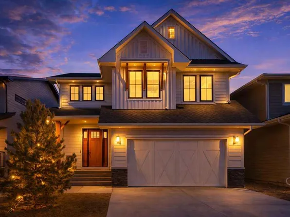 56 W Grayling Rd, Rocky View County, AB T3Z 0G6