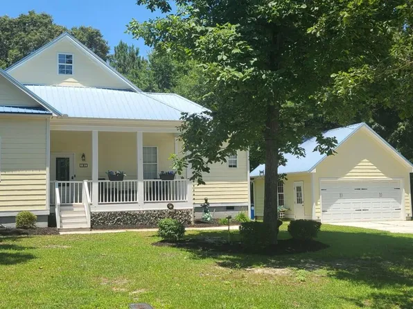 181 Royal Tern Drive, Hampstead, NC 28443