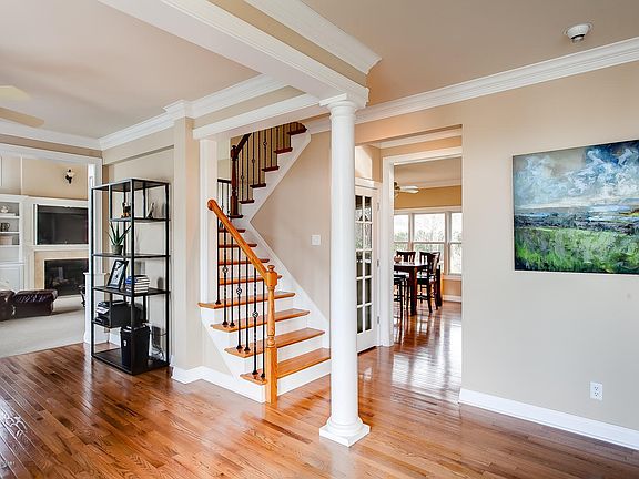 12300 Ridgetop Dr-5