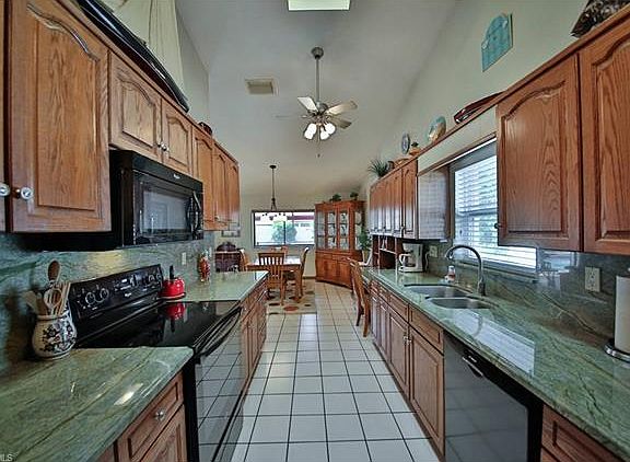 5th image of 5828 Casablanca Ct