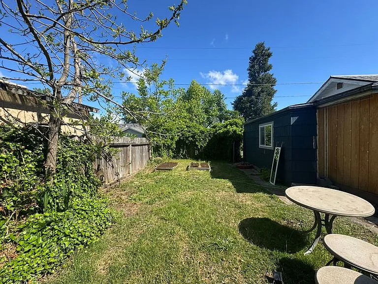 2210 W 19th Ave — Photo 22