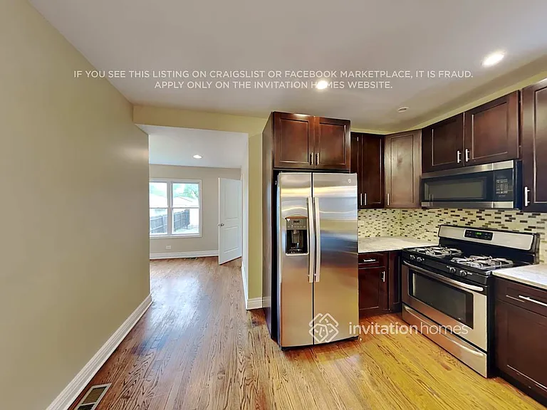 1939 N Sayre Ave — Photo 13