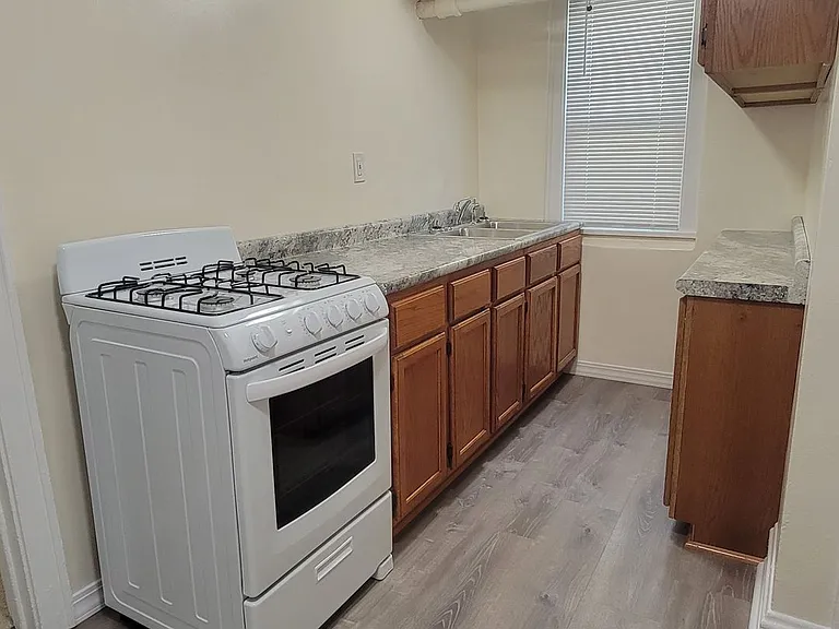 1425 Grand Ave #1429 — Photo 19