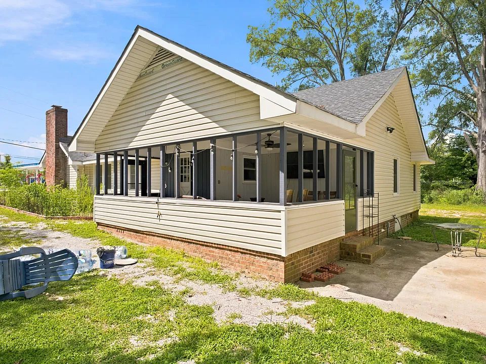 2311 Dixie Forest Rd