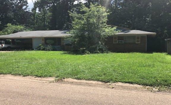 3rd image of 1221 Wooddell Dr