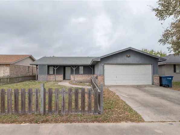 910 Red Start Cir, Corpus Christi, TX 78418