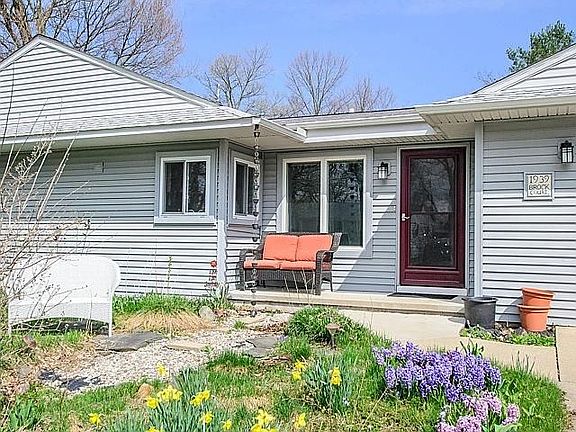 4th image of 1939 Brock Ct
