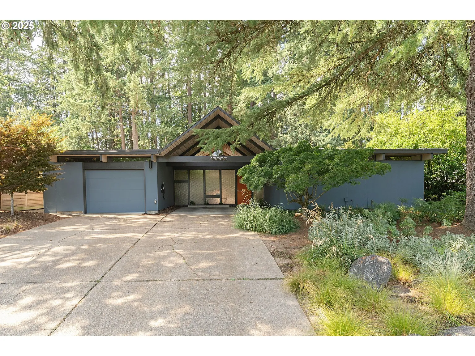 13200 SW Glenn Ct photo 1