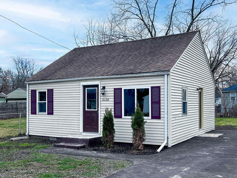 1st image of 2128 E Scottwood Ave