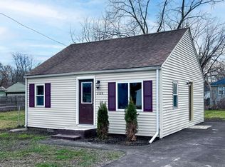 2128 E Scottwood Ave, Burton, MI 48529