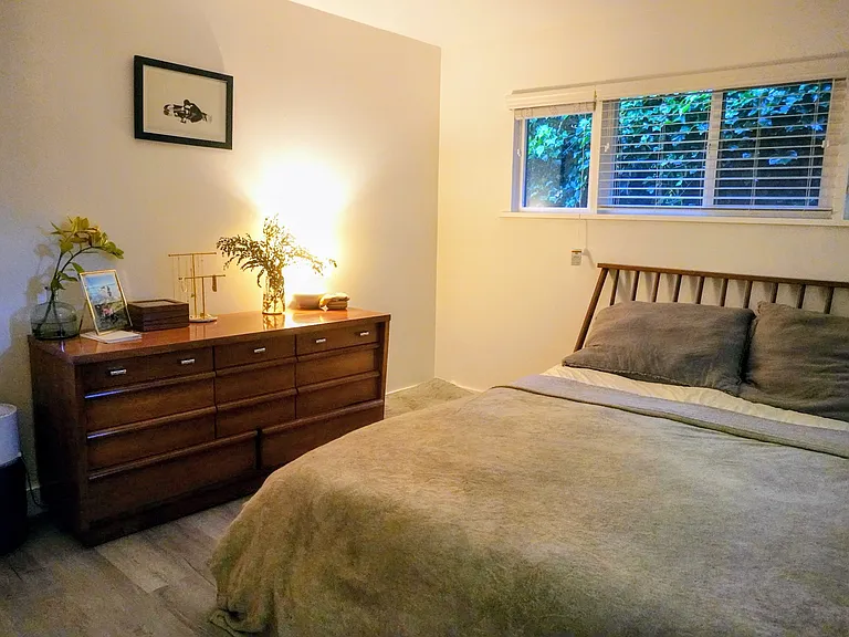Master bedroom - lots of light