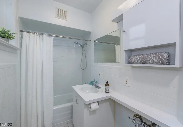 467 Valley St #1A — Photo 14