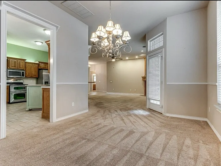 16605 Farmington Way — Photo 19