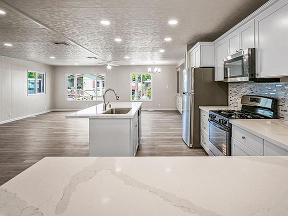 4th image of 8181 Folsom Blvd Space 102