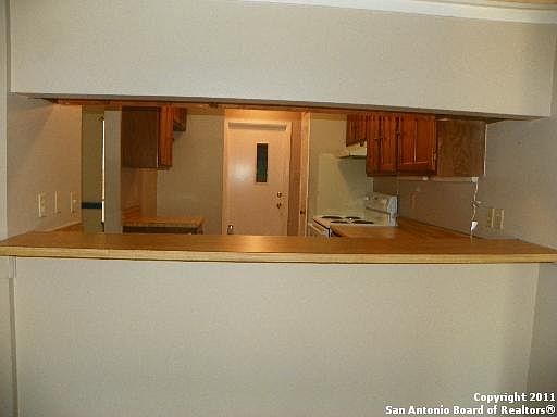 4th image of 9726 Broad Forest St