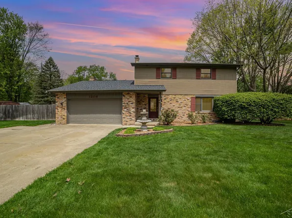 12116 Sanders Dr, Freeland, MI 48623