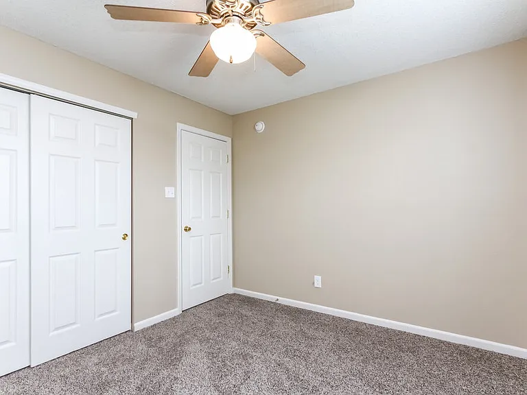 1178 Kenwood Dr — Photo 12