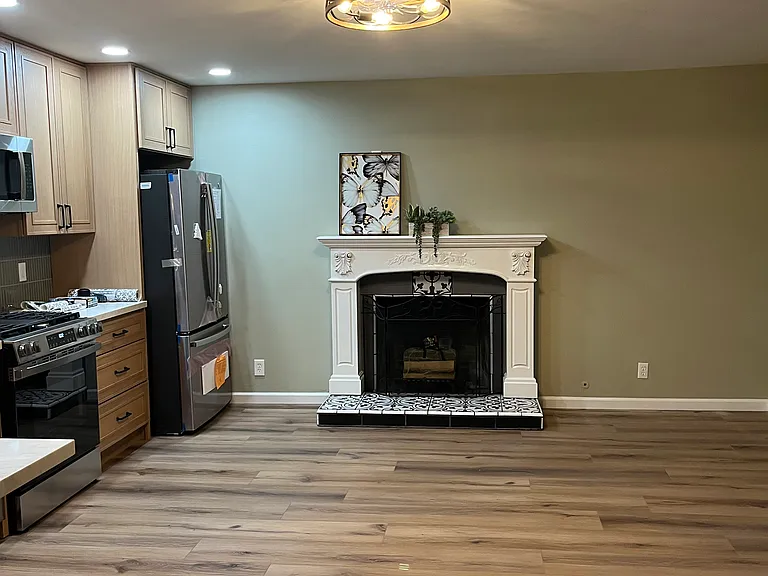 Beautiful brand new flooring.