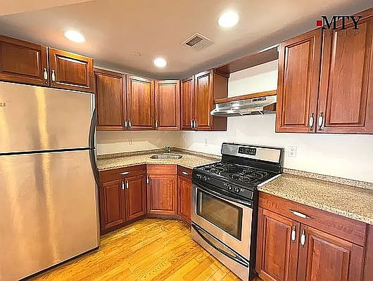 1st image of 58-28 44th Ave #10O