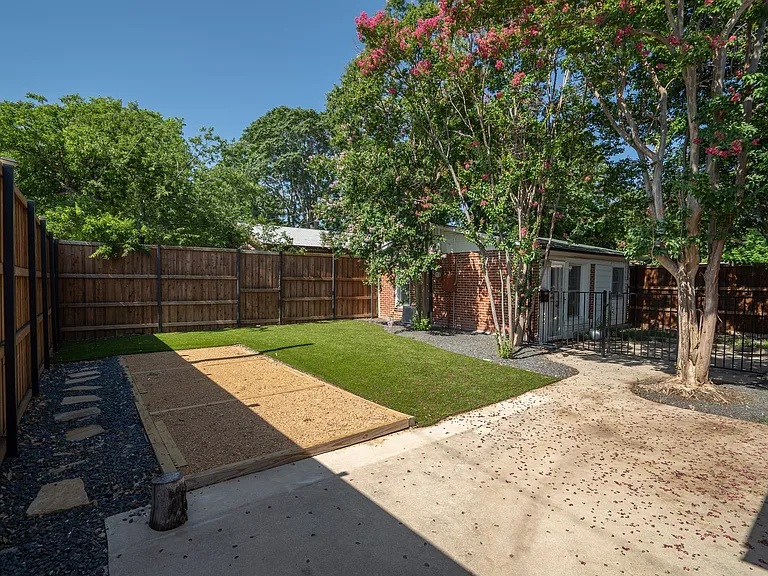 4036 Linden Ave — Photo 27