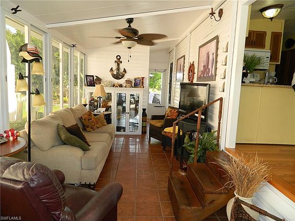 3rd image of 8696 Pepperwood Dr