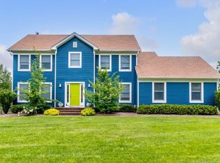 5 Briarwood Rd, Long Valley, NJ 07853