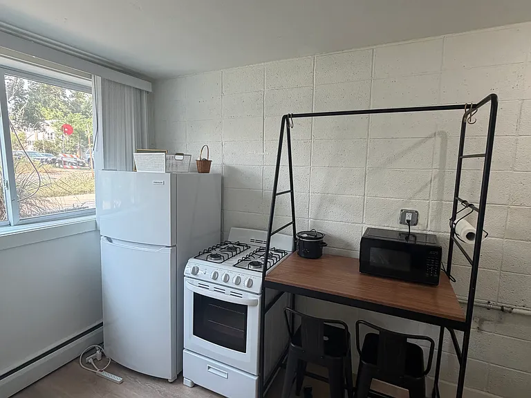 2700 Garfield Ave S #101 — Photo 18