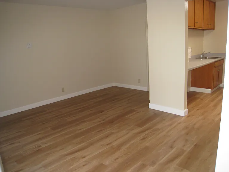 1938 Montecito Ave #4 — Photo 3