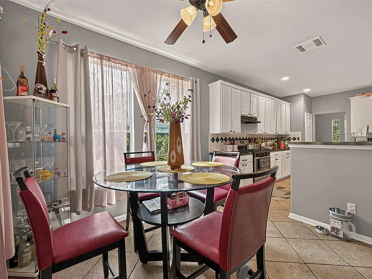 8910 Aberdeen Park Dr — Photo 13