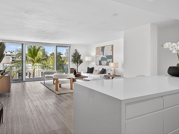 3rd image of 354 Chilean Ave APT 4D