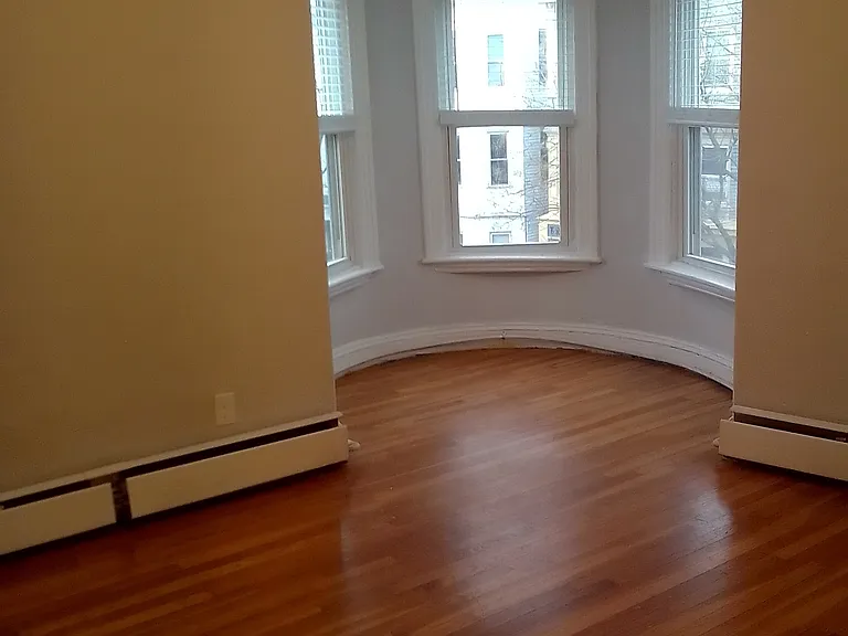 152 Berkshire St #3 — Photo 5