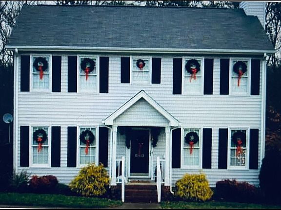2nd image of 640 Creekridge Dr