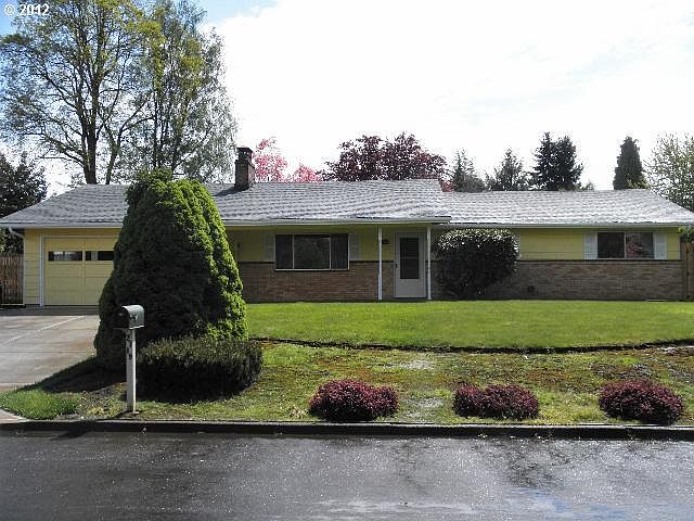 1st image of 2719 NE 116th St
