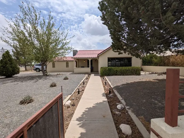 1103 W San Antonio St, Marfa, TX 79843