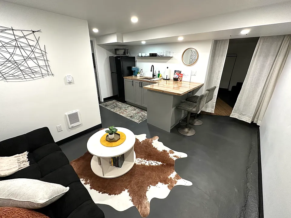 3616 Rucker Ave #BASEMENT