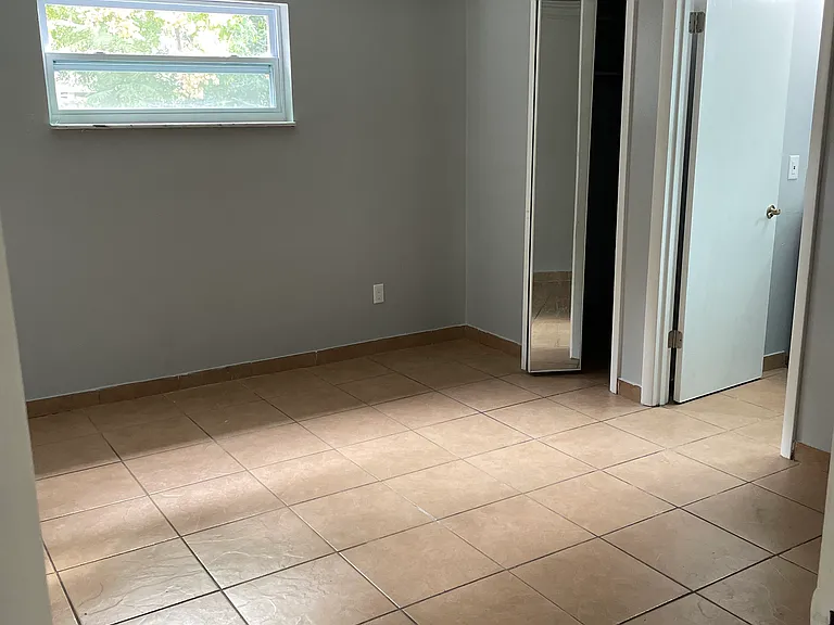 7210 Pinion Dr — Photo 9