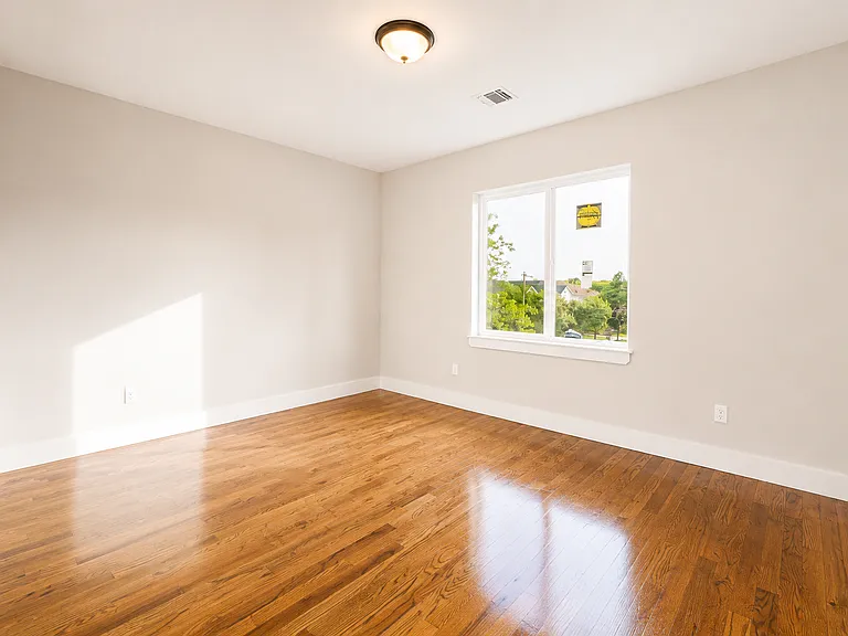 152 Parkwood Ave #2 — Photo 15