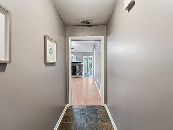 3rd image of 132 Point West Cir