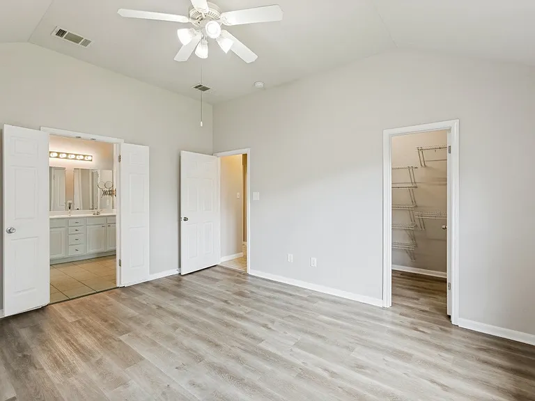 111 Copperwood Loop — Photo 8
