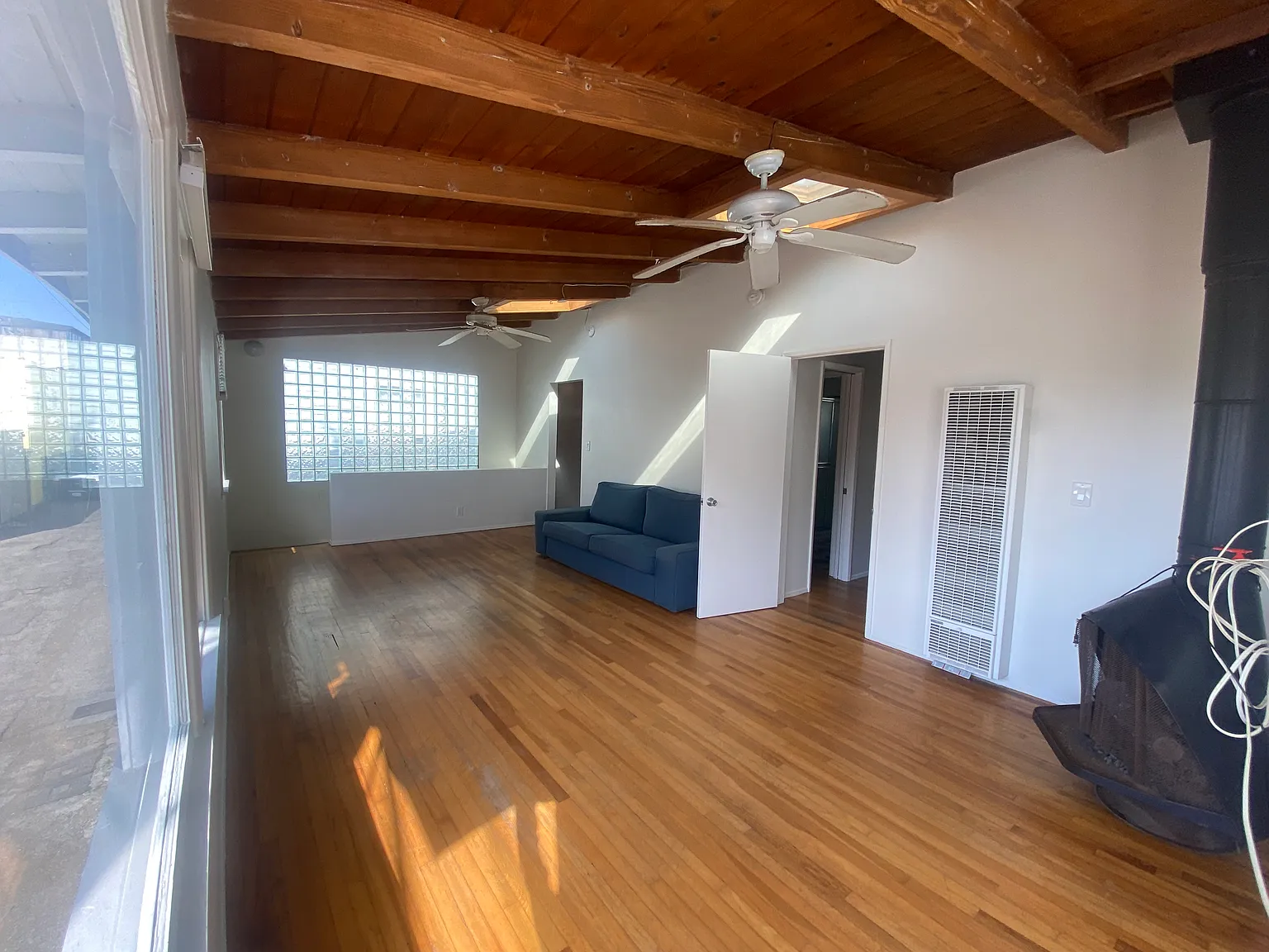 1 bed, 750 sqft, $3,750 — Photo 2