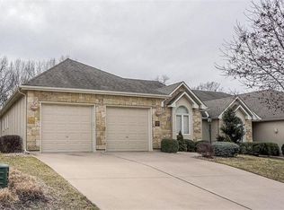 2505 NW Ashurst Dr, Lees Summit, MO 64081