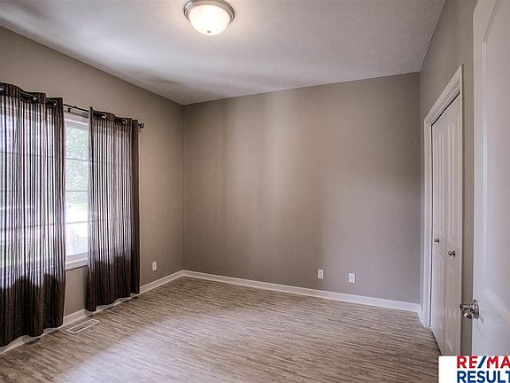 5th image of 6018 S 193rd St