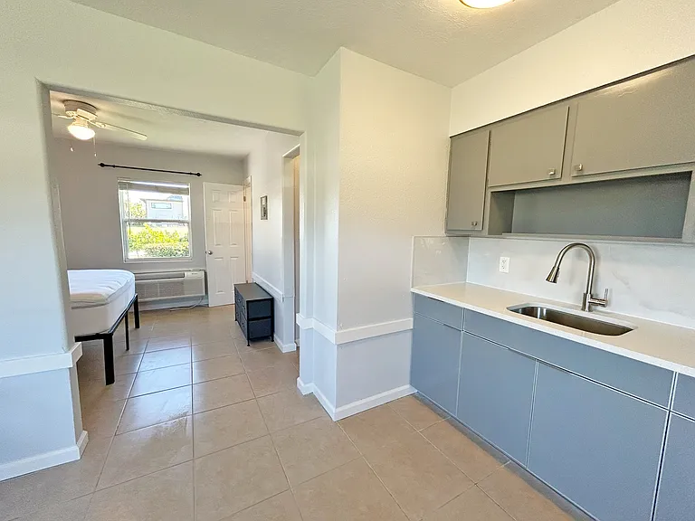 14621 McGregor Blvd #1 — Photo 2