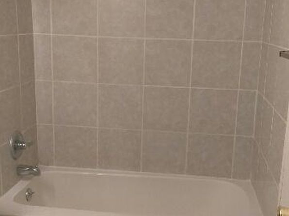 201 Highland Ave APT 1